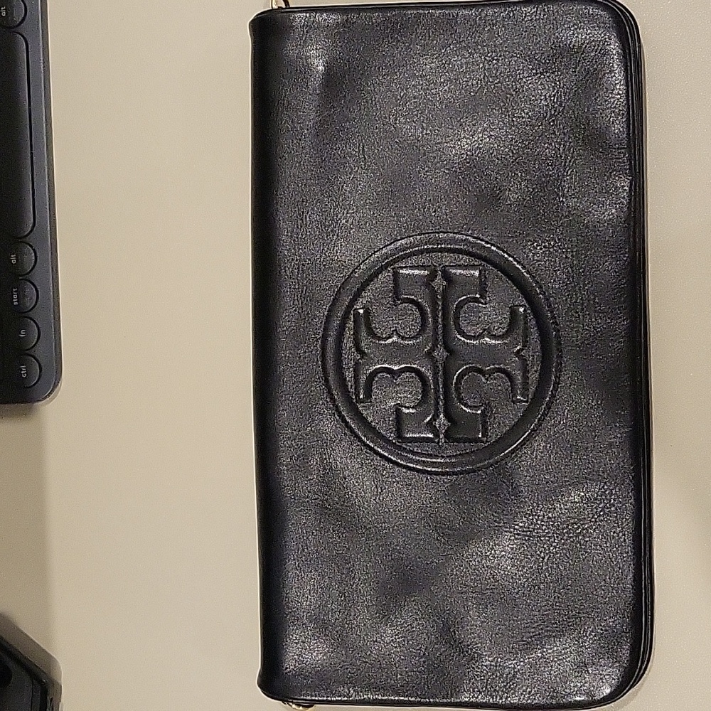 Authentic Tory Burch clutch leather bag